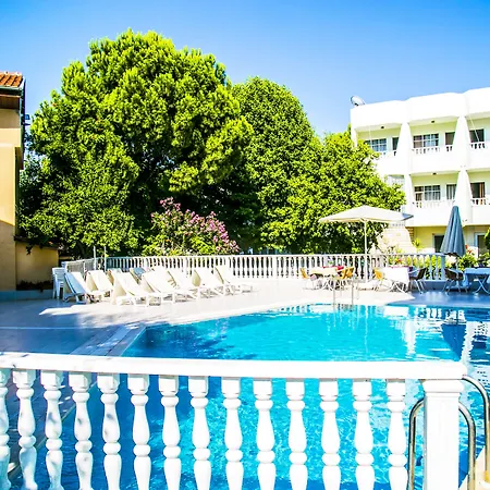 Varol Hotel İçmeler