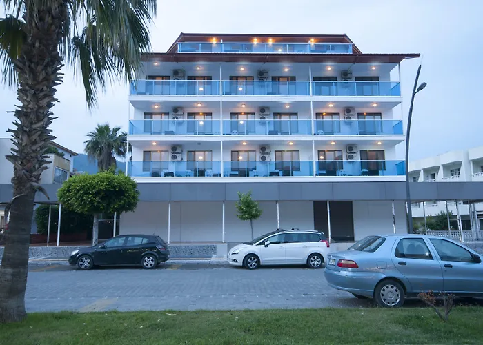 Varol Hotel İçmeler