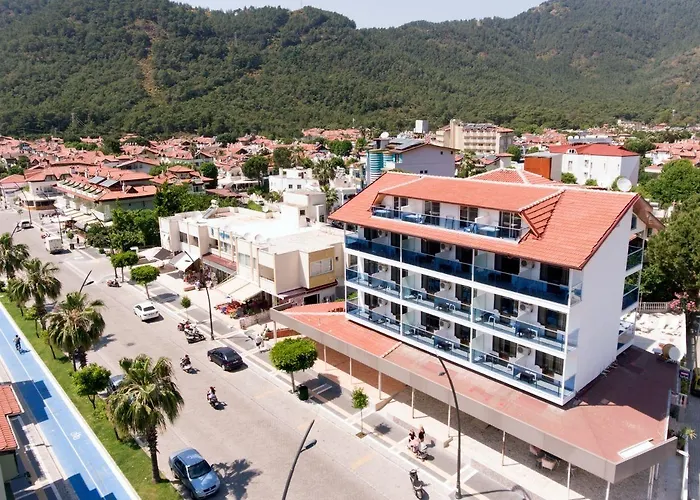 Varol Hotel İçmeler